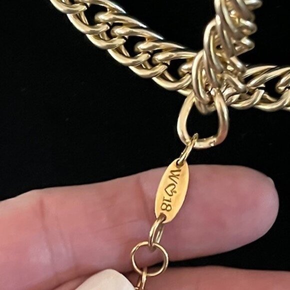 Sabika Gold Chain Necklace and Bracelet - Picture 3 of 5